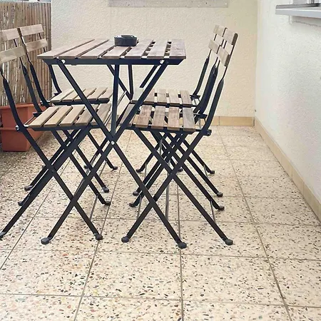 Am111 - Grosse Monteurwohnung Uebergangswohnung Mit Balkon Appartement